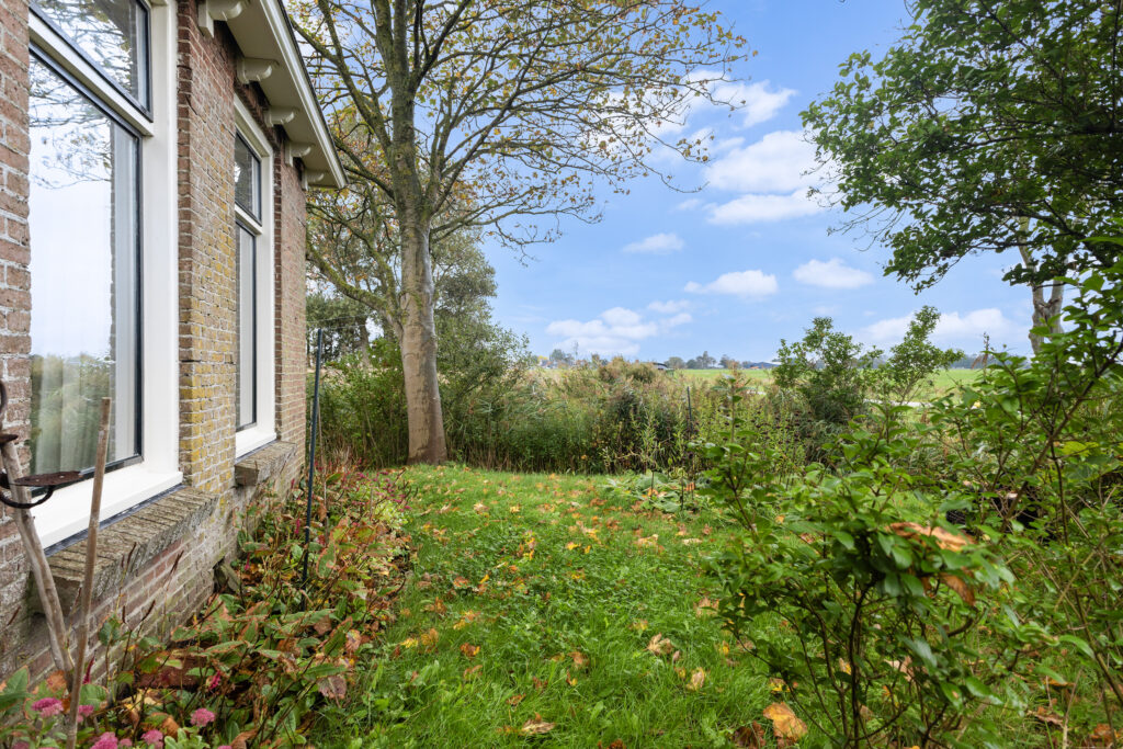 Twee-onder-één-kap te koop: Nieuwebildtzijl F 28, Hallum