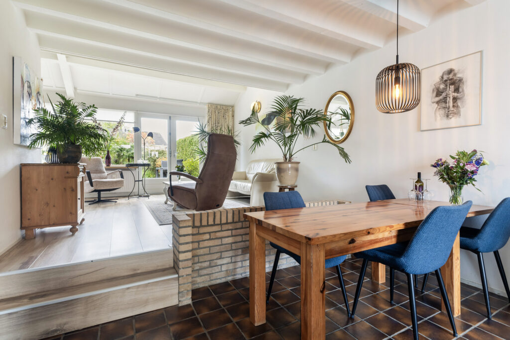 Tussenwoning te koop: Platohôf 25, Stiens