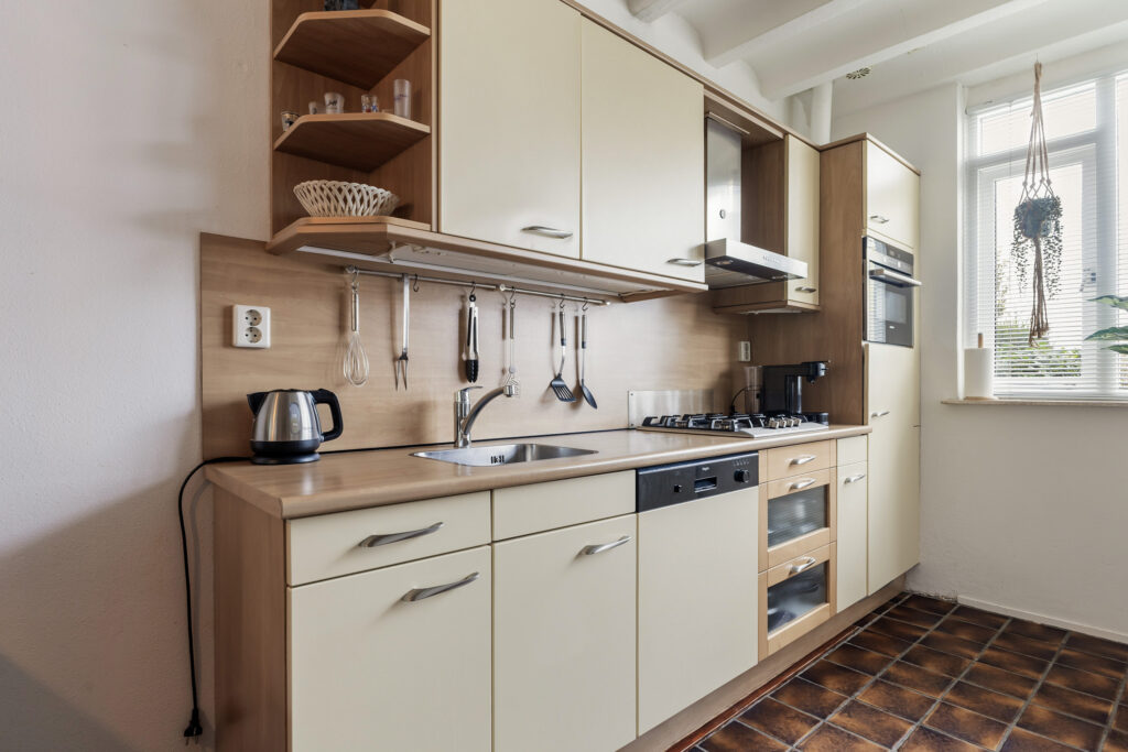 Tussenwoning te koop: Platohôf 25, Stiens